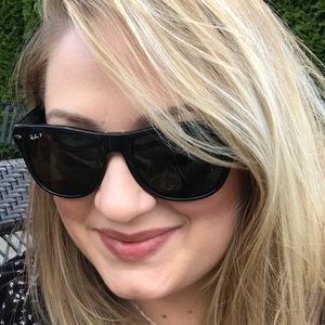 Meet your Posher, Christina